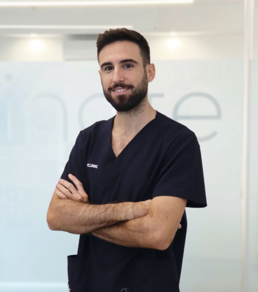 Dentista-General-Dario-Cabello_Clinica dental Medyclinic_Benalmadena