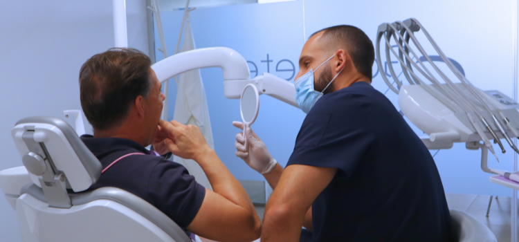 apiñamiento dental en Algeciras