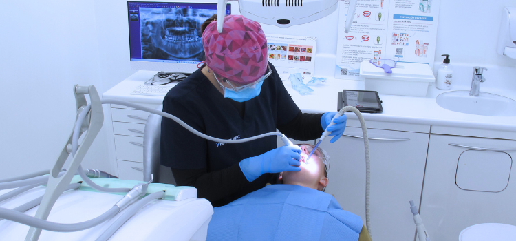 blanqueamiento dental en Granada