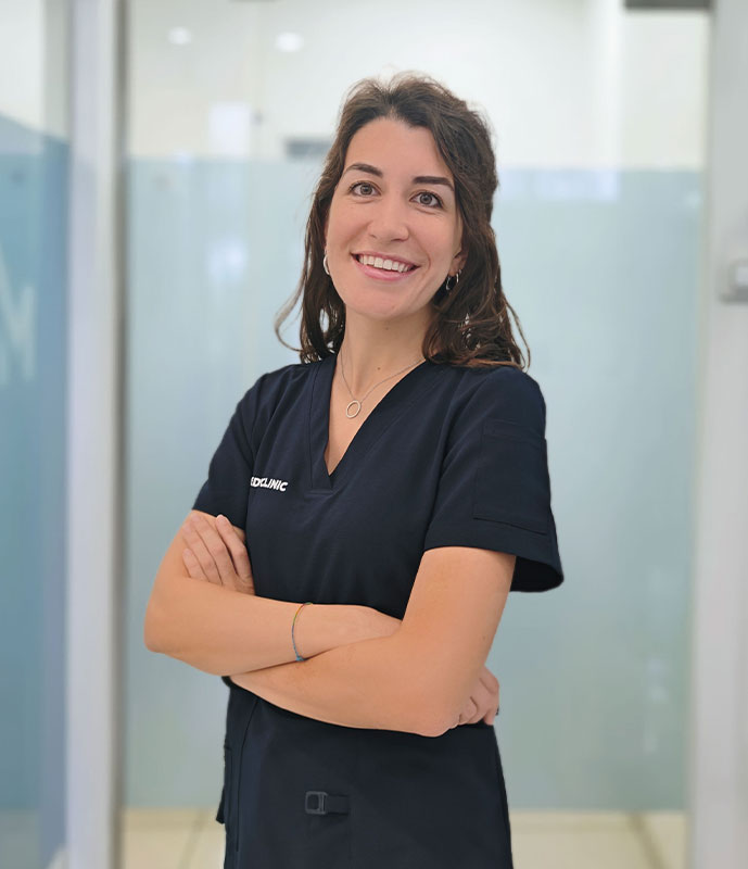 clínica-dental-granada-implantóloga-Rocío-Bujaldón_